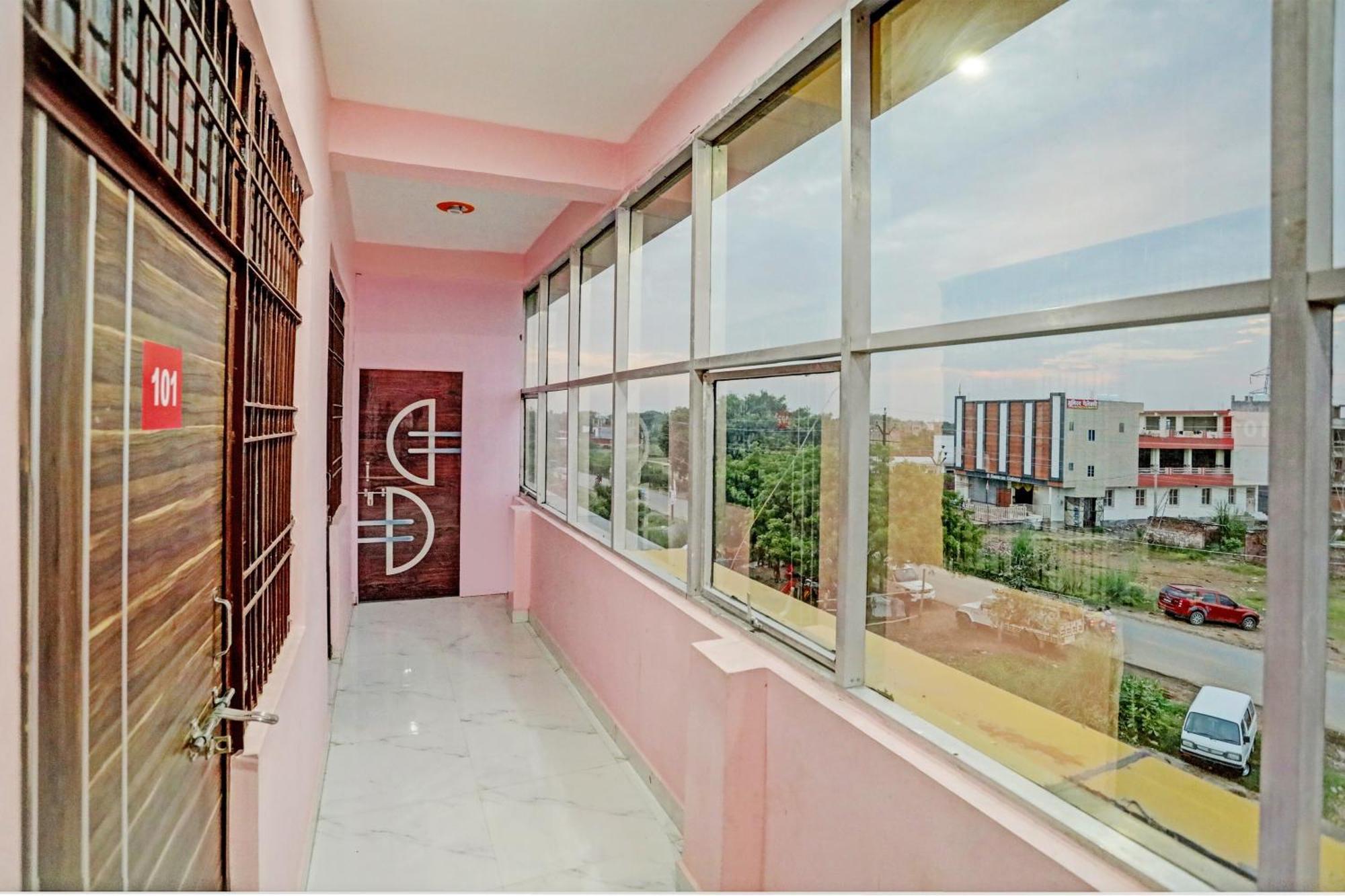 Oyo Flagship Hotel Star Inn Κανπούρ Εξωτερικό φωτογραφία